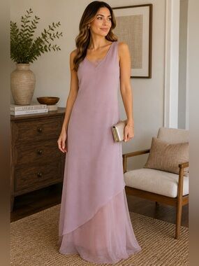 Ursula of Switzerland 10 Large L Beaded Trim Evening Gown with Organza neckline